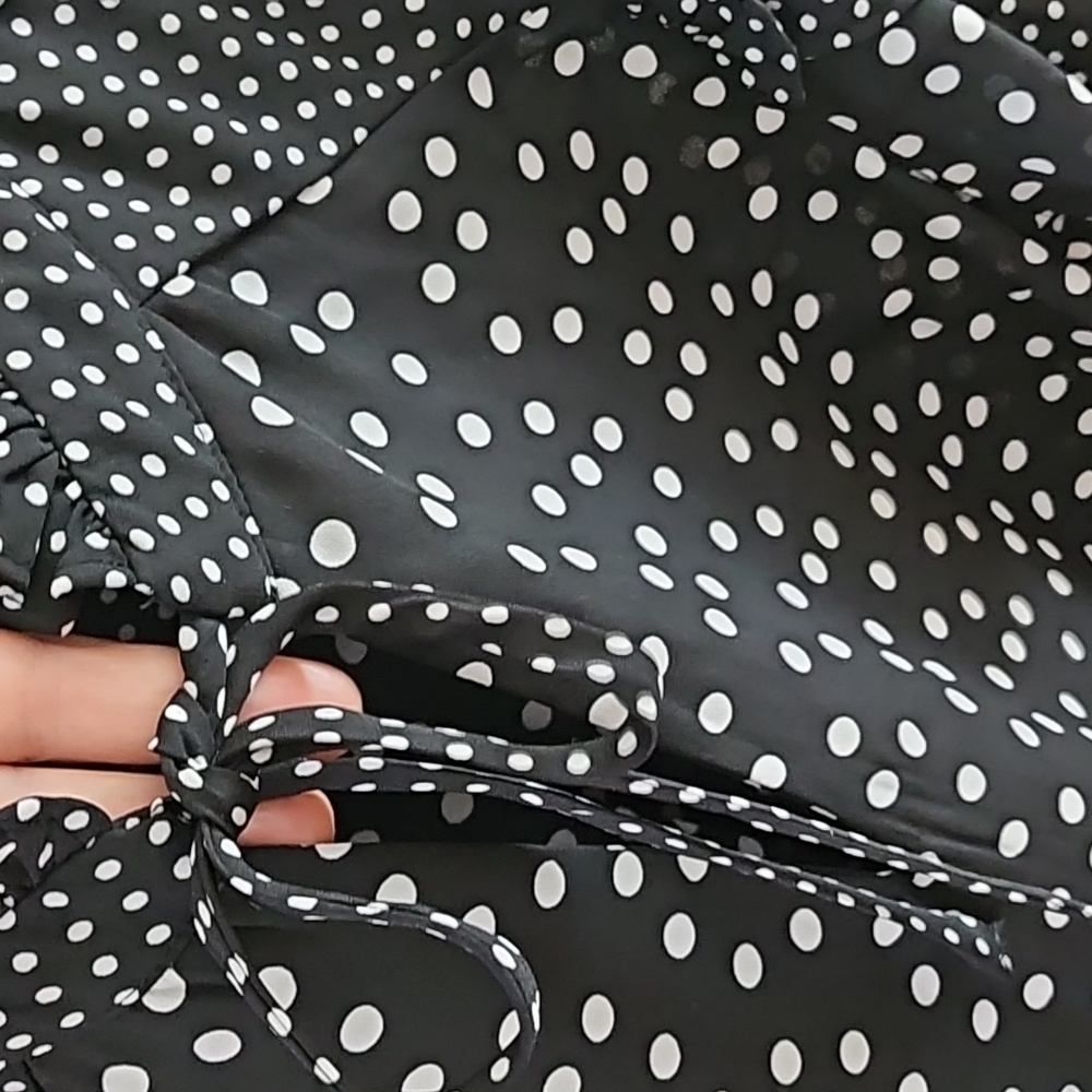 Black Polka Dot ruffle blouse with elastic band waist - Picture 5 of 9